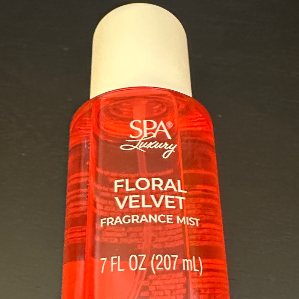 SPA Luxury Floral Velvet Fragrance Mist - Red